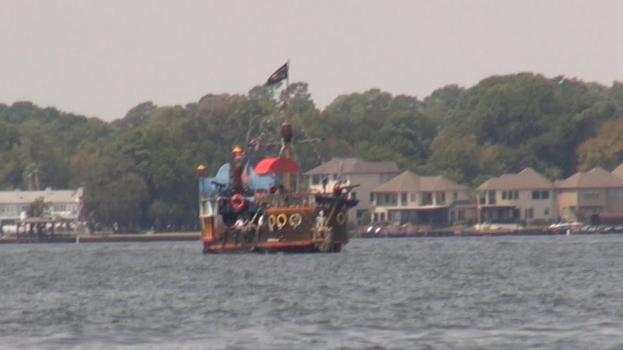 090223 LABOR DAY STARTS OUT SLOW ON LAKE CONROE
