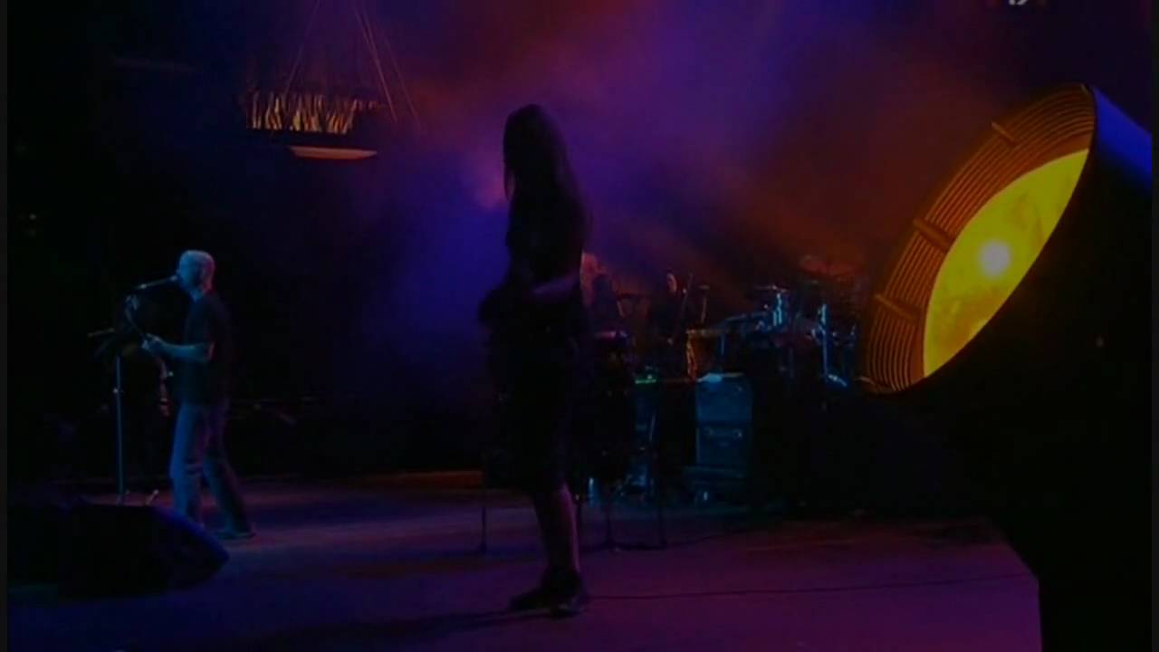 Moby - Extreme Ways _ Live July 05-2009
