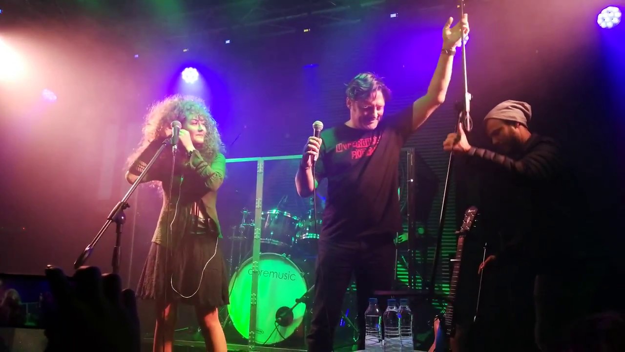 Sena Şener & Tuna Kiremitçi - Birden Geldin Aklıma