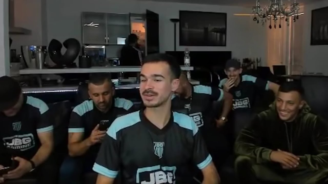 FARID BANG nimmt Ern&eacute; in FIFA Hops 😂 (Blitz KO) | Ern&eacute; Clips