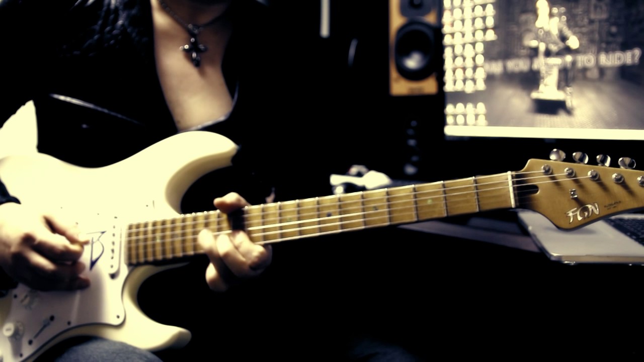 Still Got The Blues - GARY MOORE performed by Kelly SIMONZ