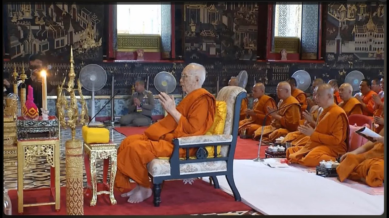 สมเด็จพระสังฆราช เสด็จไปในพิธีสวดพระพุทธมนต์ถวายเป็นพระราชกุศลฯ  ณ พระอุโบสถ วัดพระศรีรัตนศาสดาราม