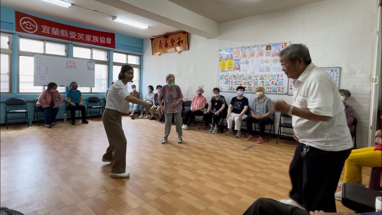 我安內搖 & 開心哈哈掌對拍～愛笑互動遊戲🤗