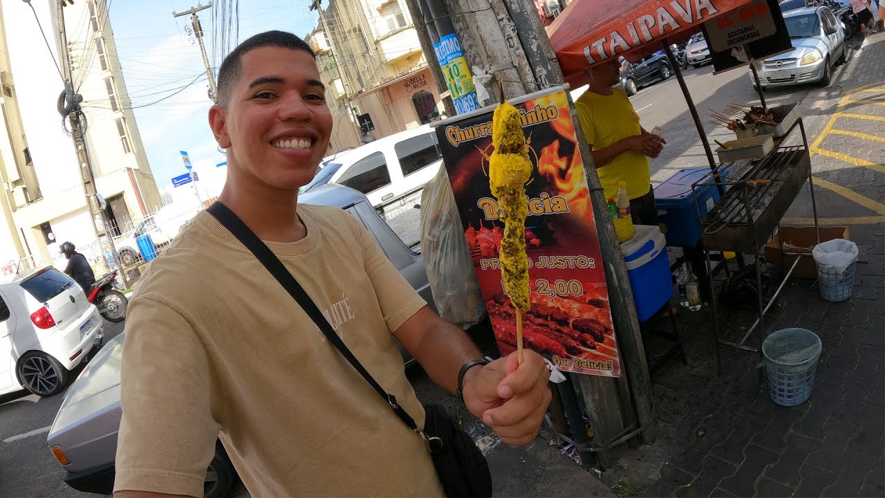 Provando o ESPETINHO DE 2 REAIS em João Pessoa | É bom?