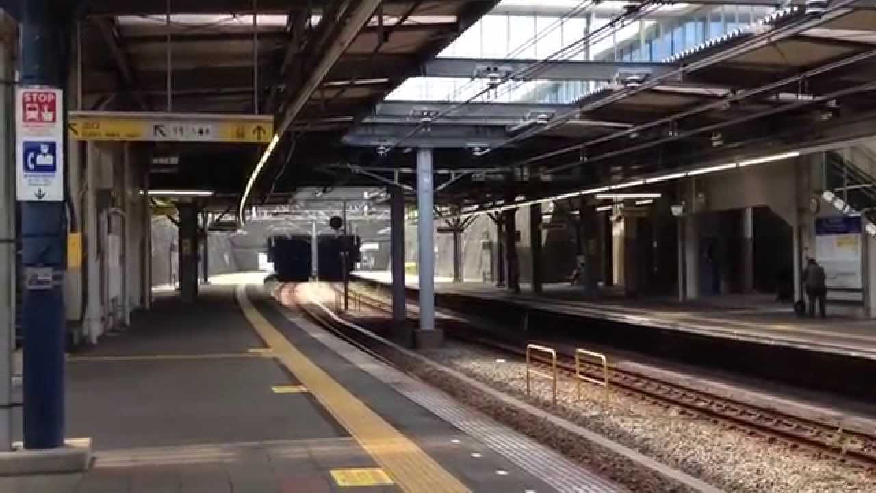 相鉄特急 南万騎が原駅通過