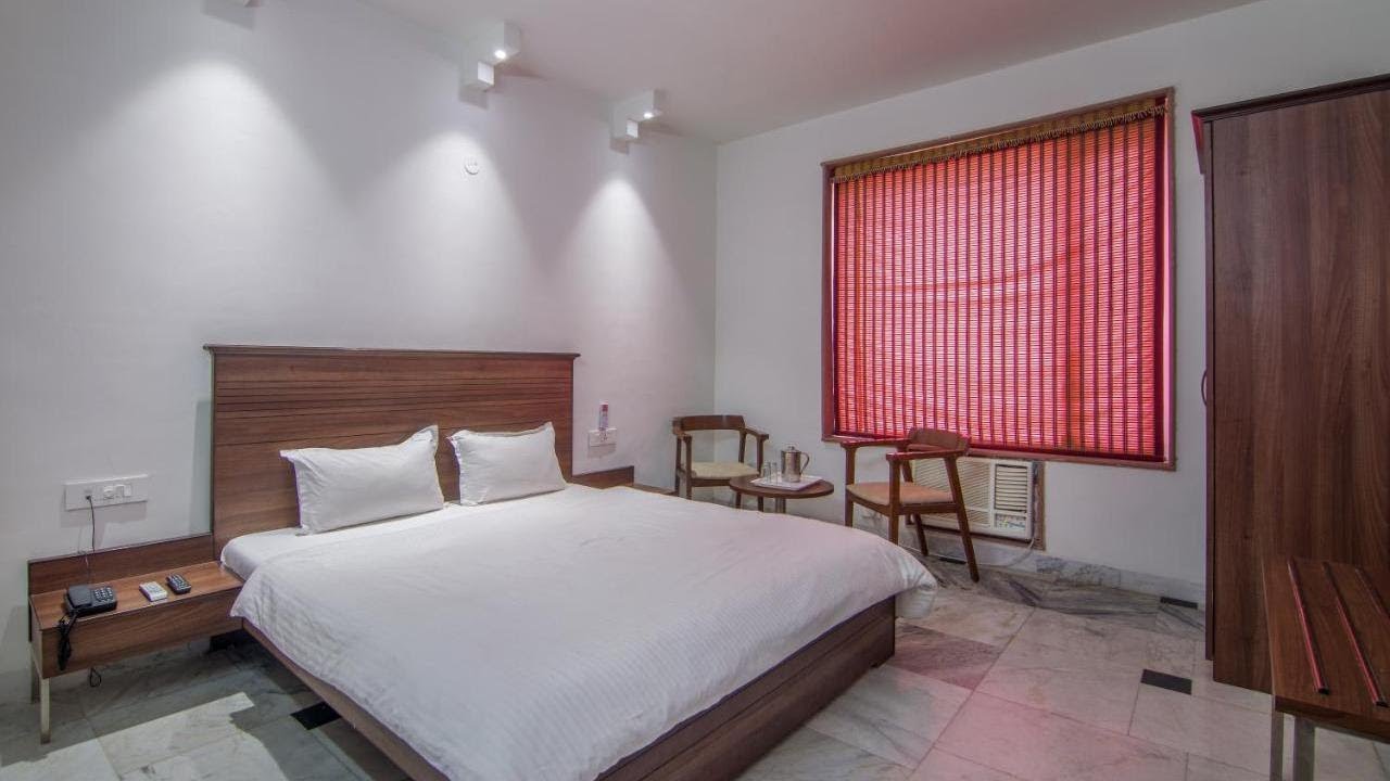 Hotel Bhakti Dhama, Vrindāvan, India