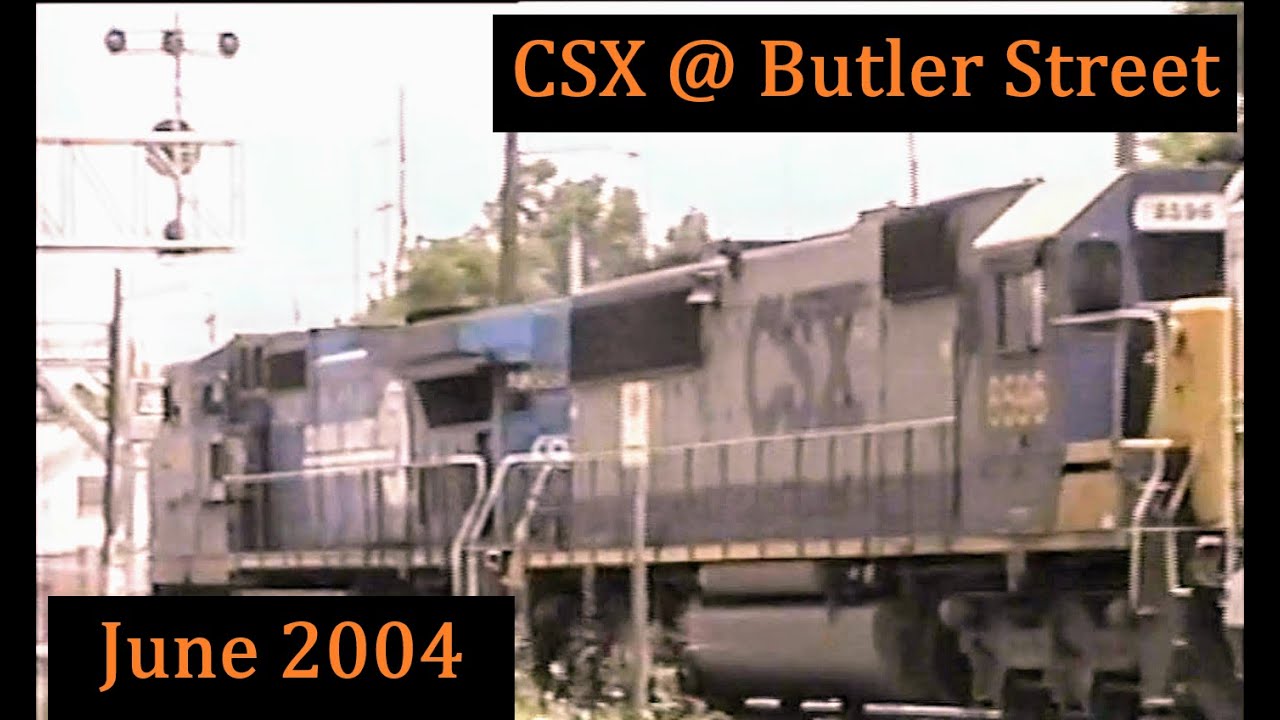 Ex-Conrail C40-8W and CSX SD50 Lead CSX Northbound - [Butler Street - 6/17/2004]