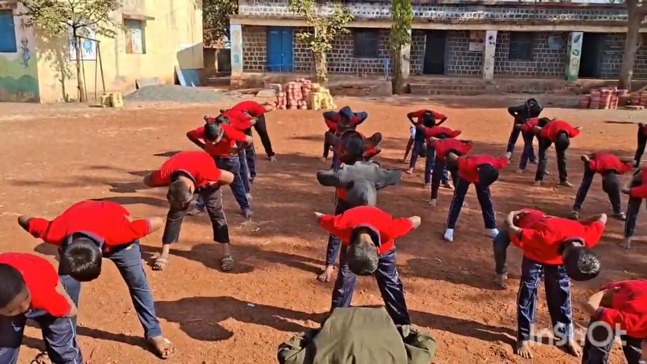 जिल्हा परिषद प्राथमिक शाळा जामगाव ( पां ) संगीतमय कवा आहेत खडे व बैठे प्रकार 