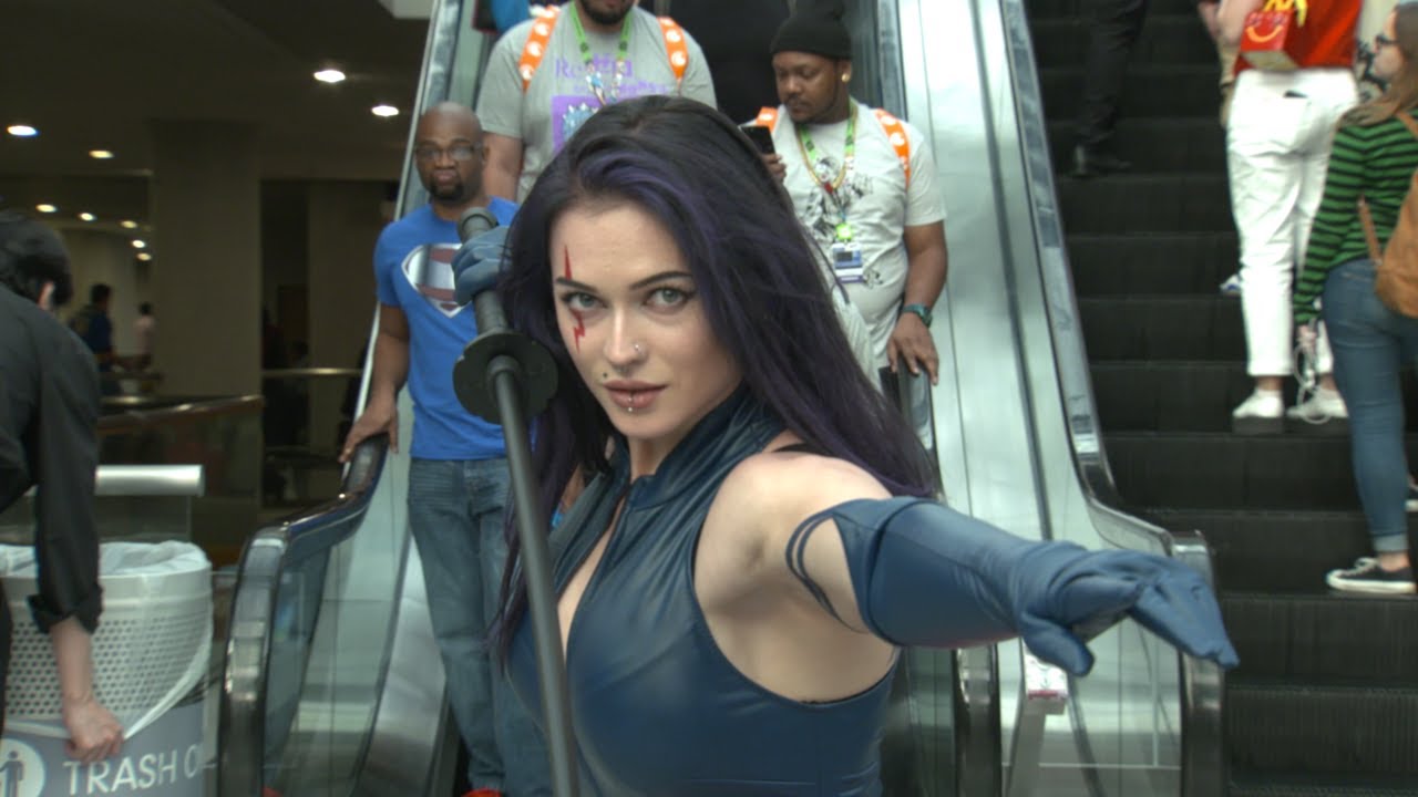 60 Seconds of Awesome Cosplay - NYCC 2017