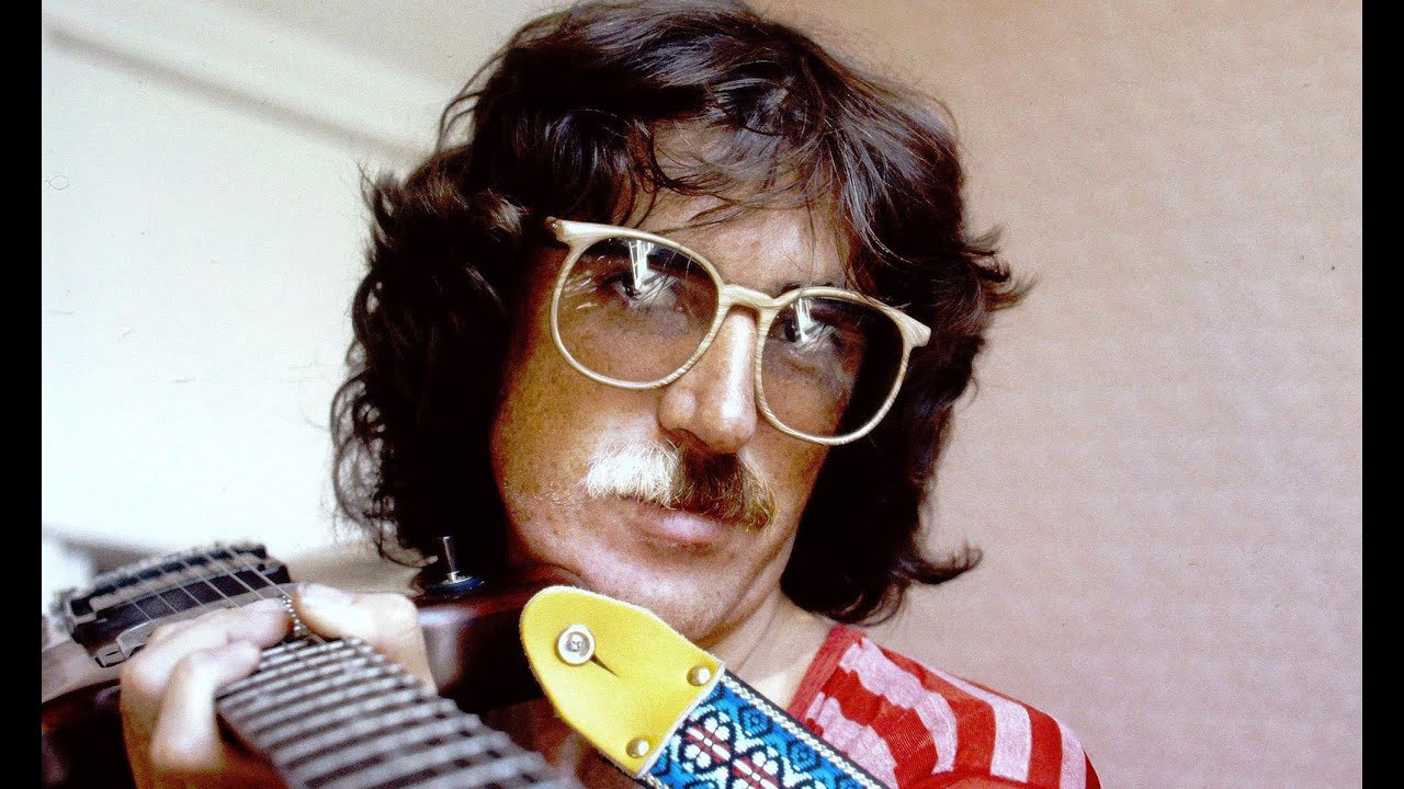 CHARLY GARCÍA - Biografía No Autorizada (2000)