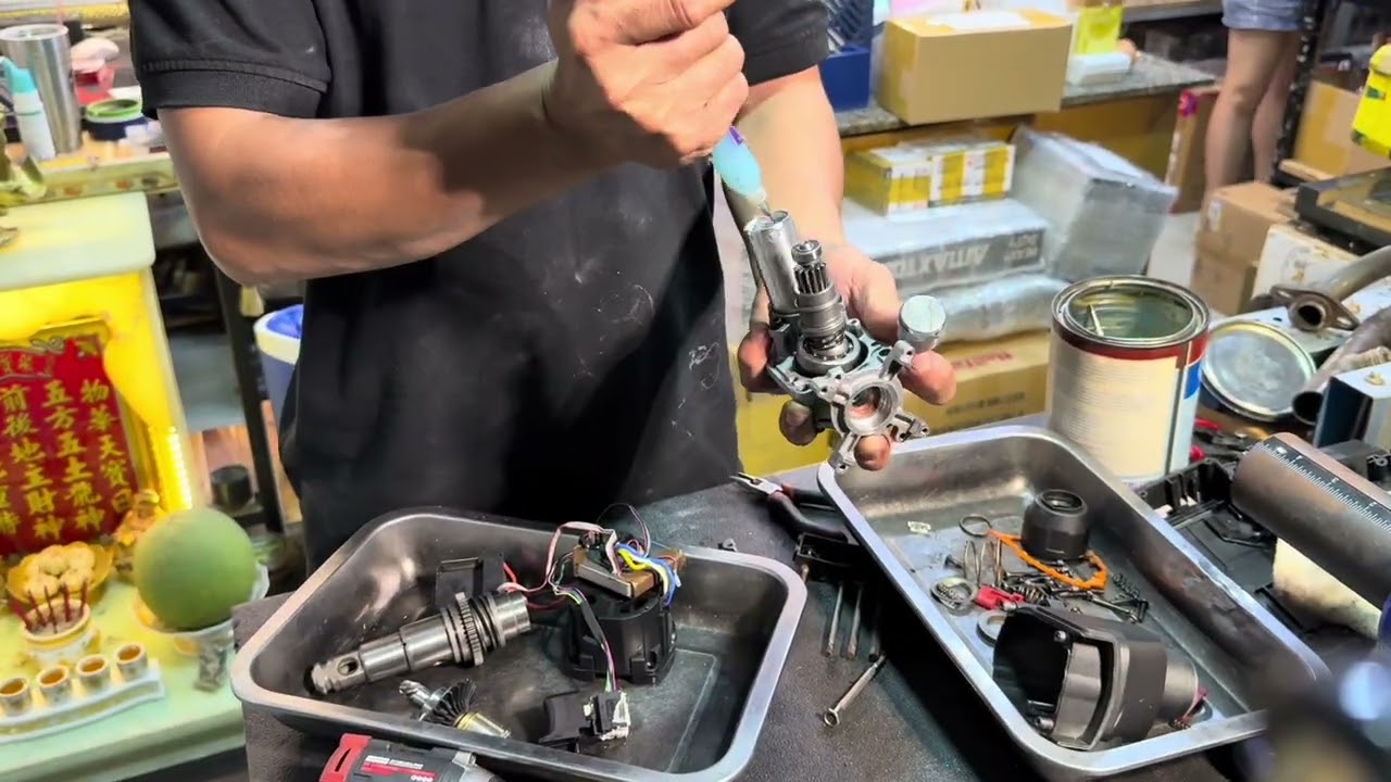 Vệ sinh chuyên sâu, phục hồi chức năng máy khoan betong Amaxtools. Test thực tế sau 3 ngày cấp đông.
