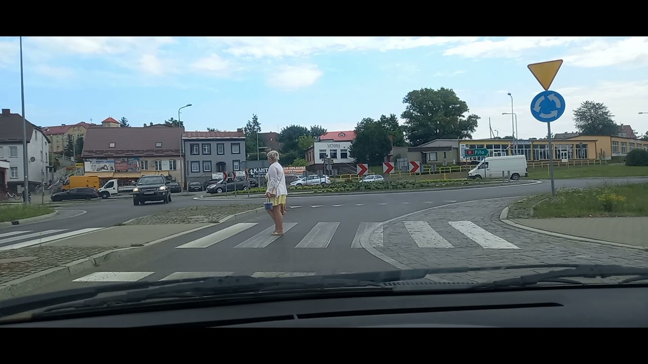 Bobolice; przejażdżka po Rynku