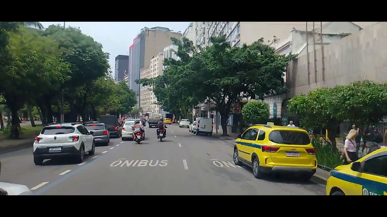 Copacabana at 9AM 🇧🇷 | Real Street View – Rio de Janeiro