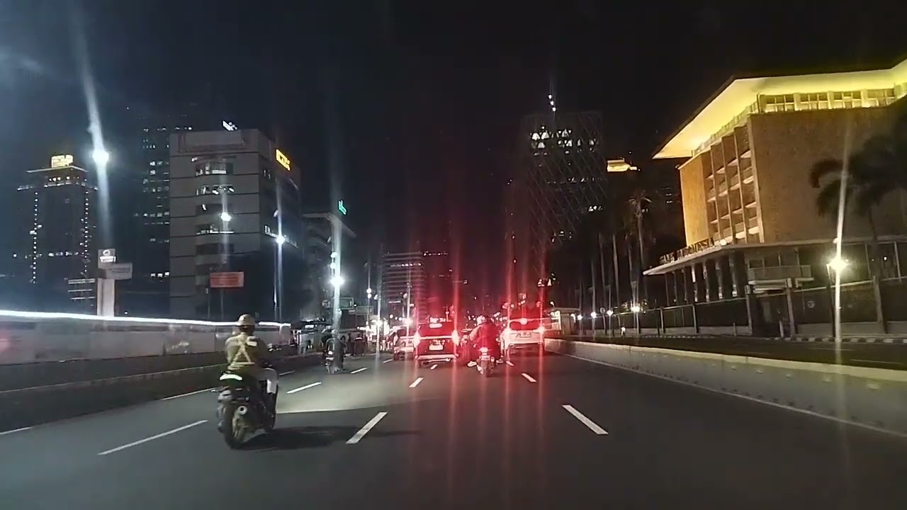 SUASANA MALAM HARI JAKARTA PUSAT ⁉️ INDAHNYA LAMPU GEDUNG MENGHIASI KOTA JAKARTA 