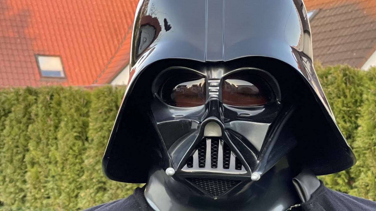 Star Wars - So wird Darth Vader angezogen - Star-Wars-Freunde Allgäu
