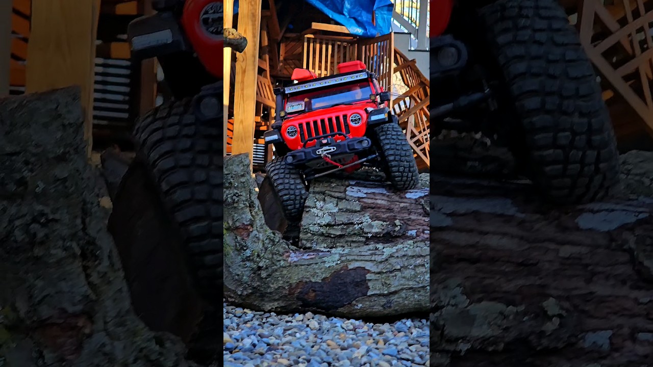 WRANGLER Axial SCX10 III JEEP JLU &lrm;@axialvideos&nbsp;#crawler #crawlerrc #subscribe &lrm;#fyp