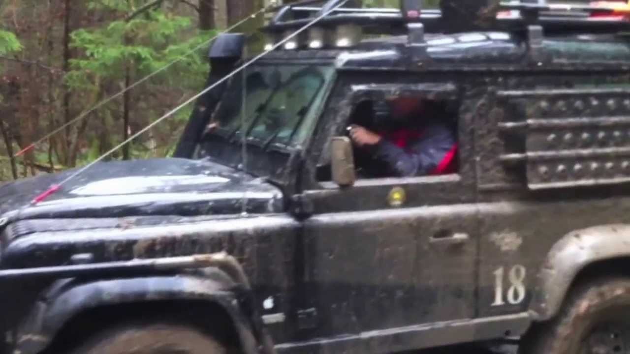 Land Rover Defender SVX (90) Off Road October 2013