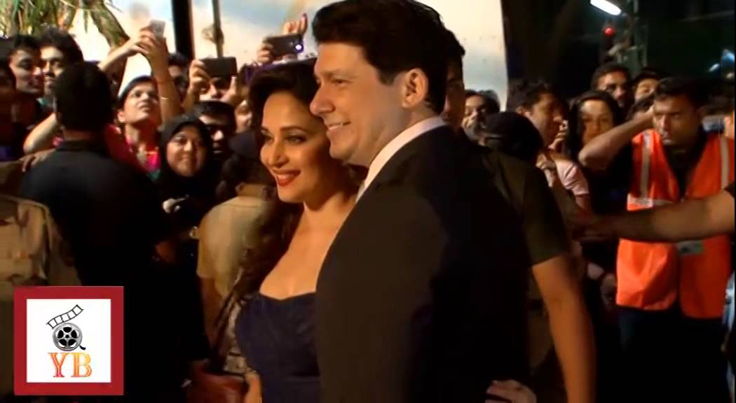 Dhak Dhak Girl Madhuri Dixit At 2015 Filmfare Awards Night