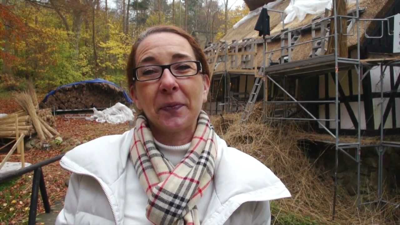 Skovmøllens nye stråtag