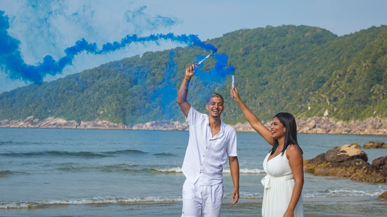 Chá revelação na praia