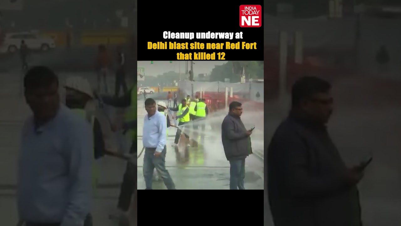 Cleanup underway at Delhi blast site near Red Fort that killed 12
