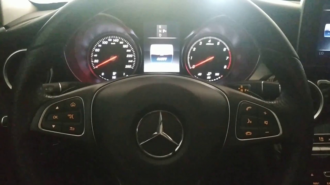 Substituição das pastilhas de freio das Mercedes c180/ c200/ c250/ c300 Gla200/ e outras!