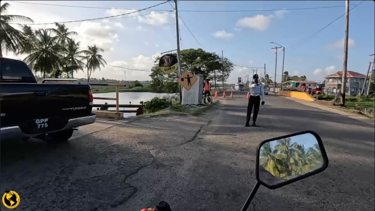 A POLÍCIA QUERIA MEU DINHEIRO  GUIANA INGLESA T11EP29