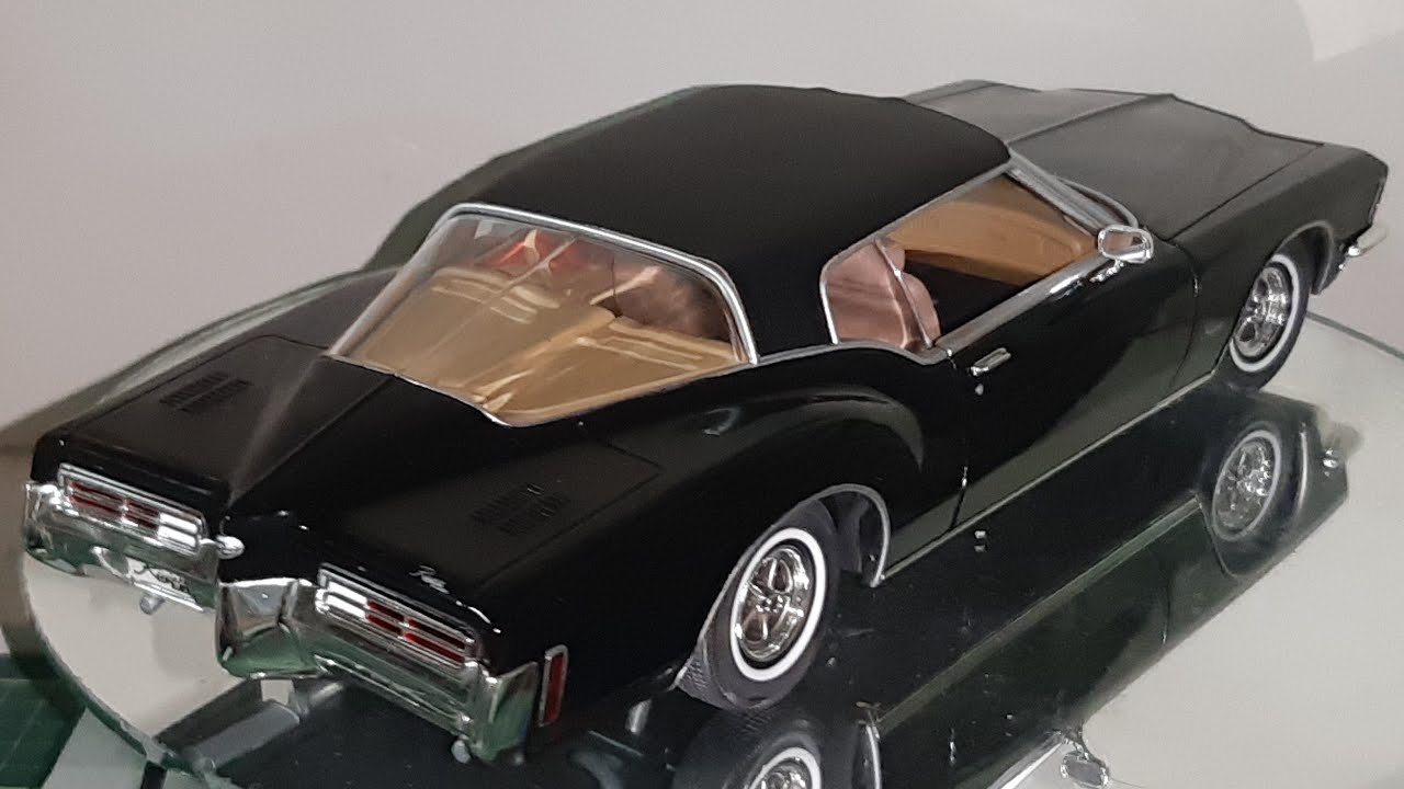 Review of a 1:18 Yatming 1971 Buick Riviera 