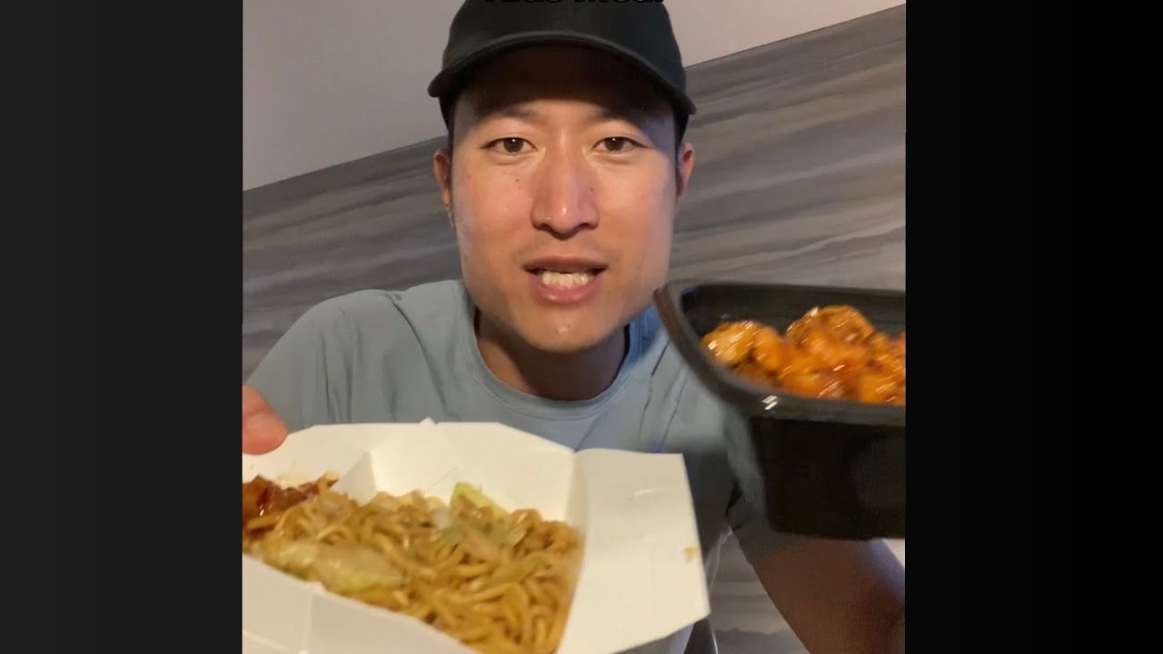 Детское меню против Panda Express Bowl (курица в апельсиновом соусе)