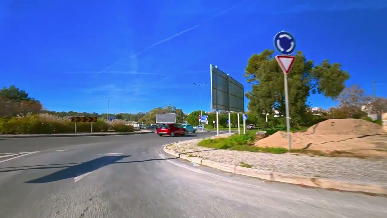 Road Portugal, Lisbon to beautiful beach Ursa