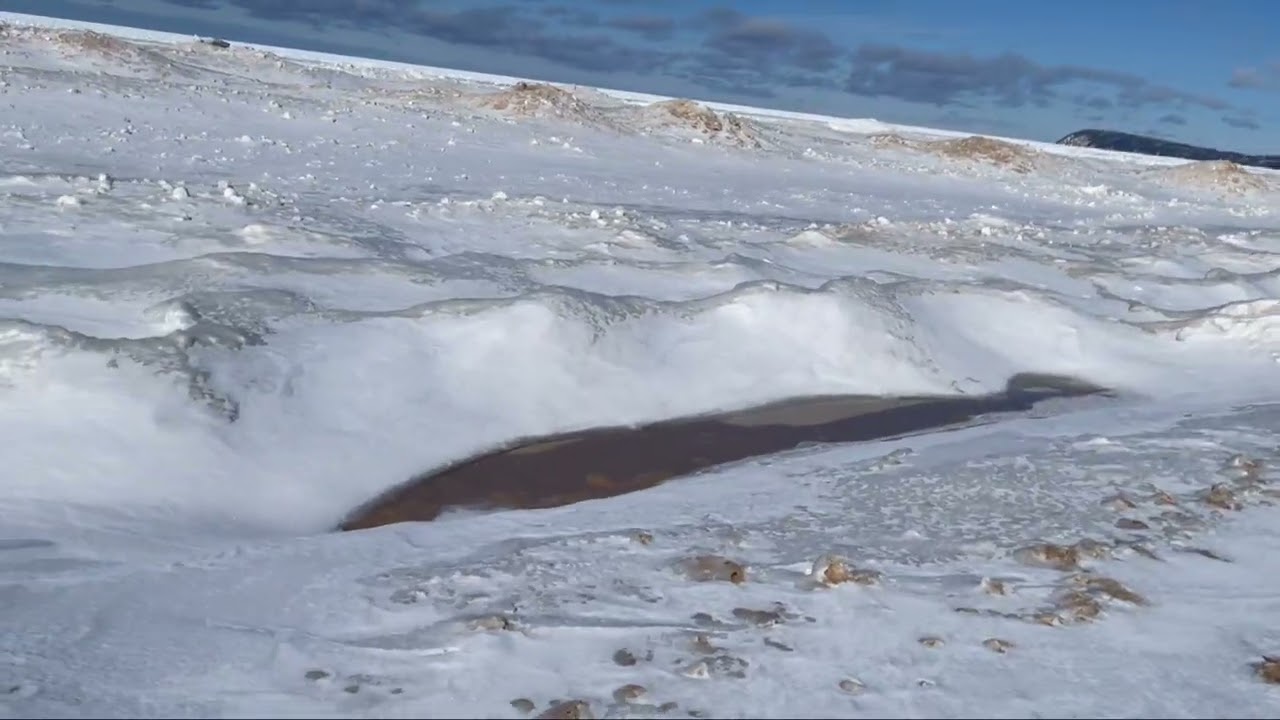 ​I Hiked to Frozen Lake Michigan: It Felt Like Another Planet