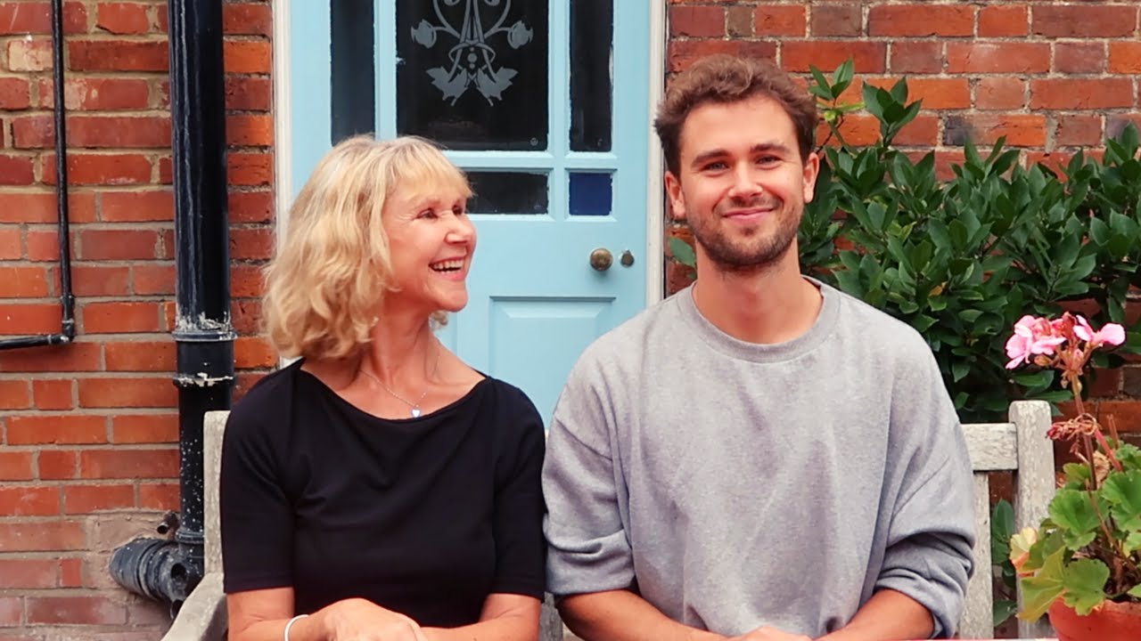 Posh English Listening Practice & Vocab | Harry Interviews his Mum again!