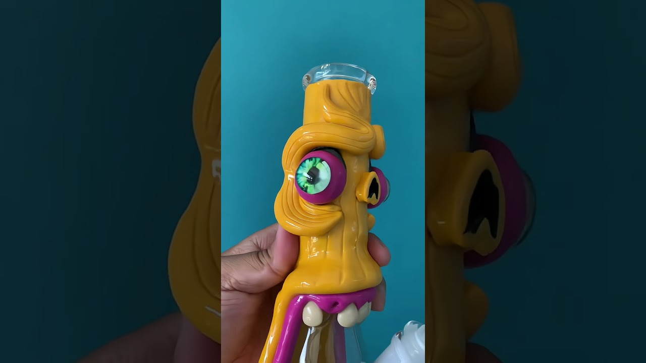 10&rdquo; Hand Painted 3D Yellow Monster Glass Bong