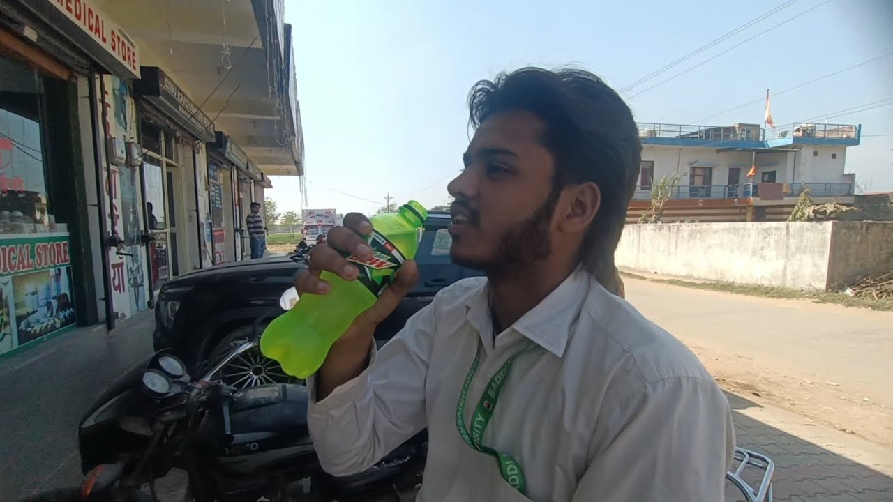 Finally Sachin college aa gaya 🤣