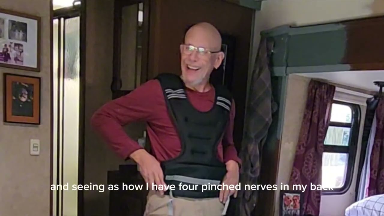 Bike guy unboxes and reacts to ExtreSPO weighted exercise vest and gives it a review.