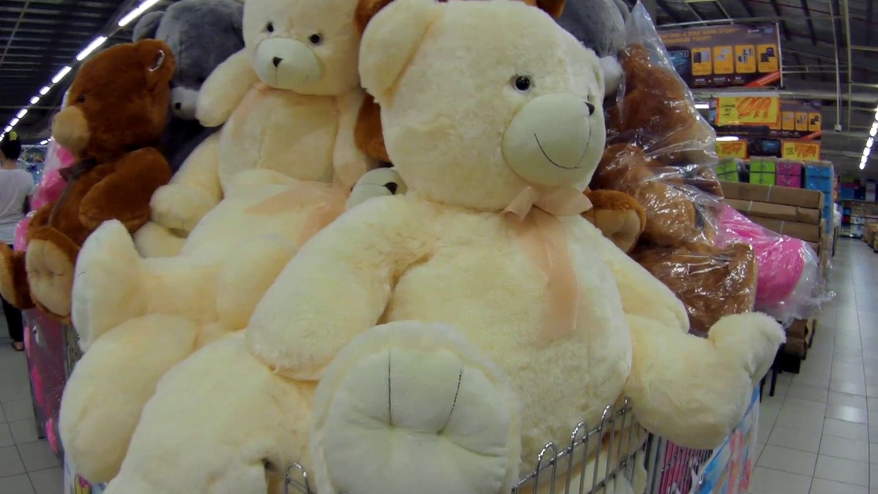 Buying stuff at Giant Supermarket