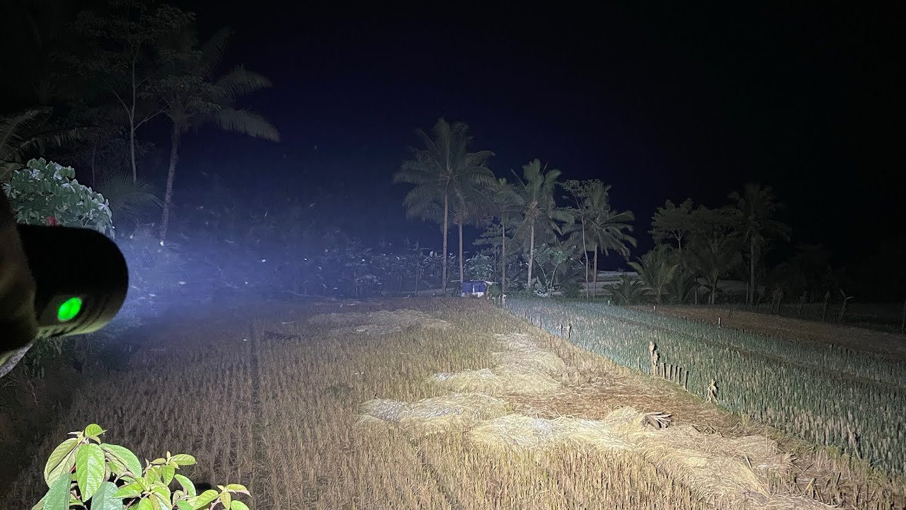 Senter Led Super Terang Astrolux EC06 - Lama Gak Di Gunakan