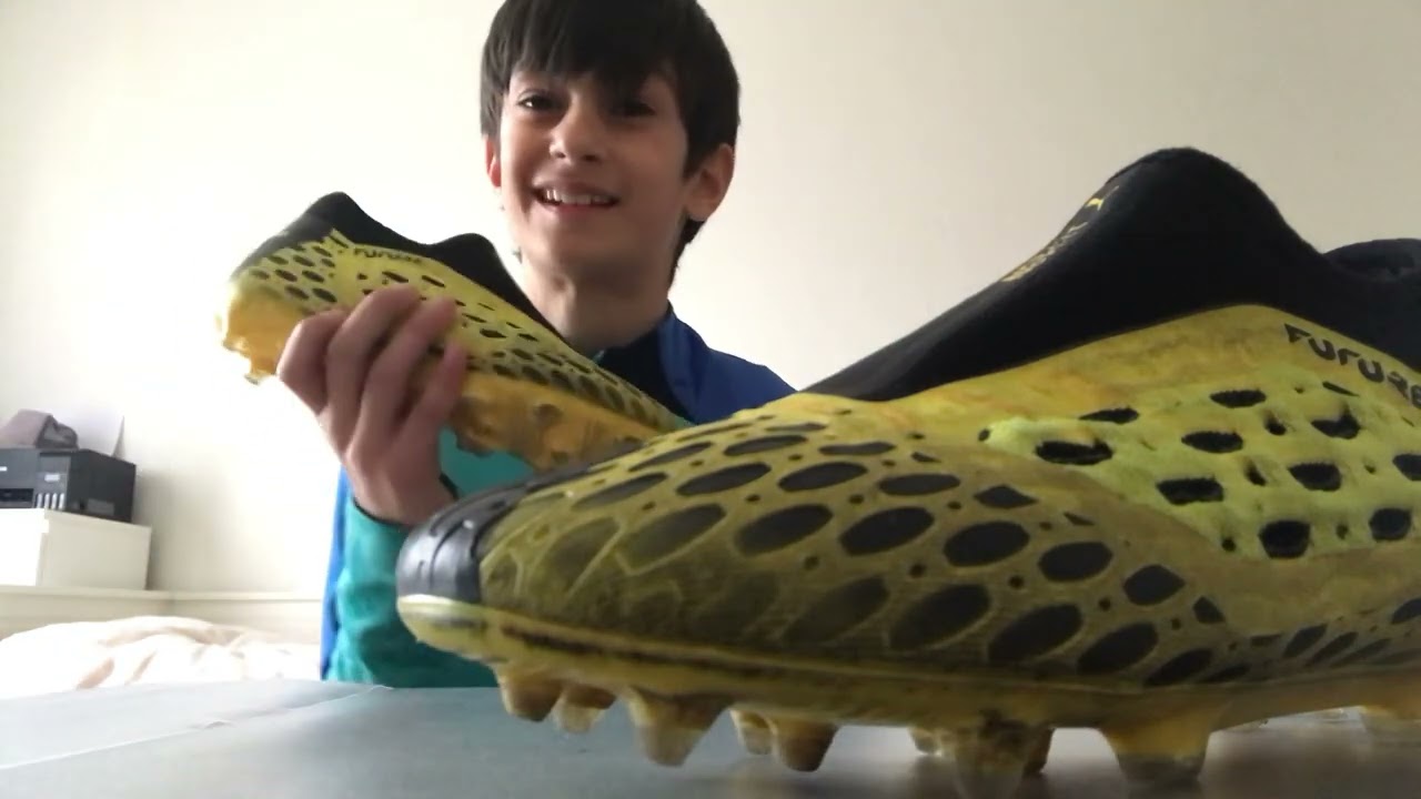 Je vous présente tous mes crampons de carrière (de foot)