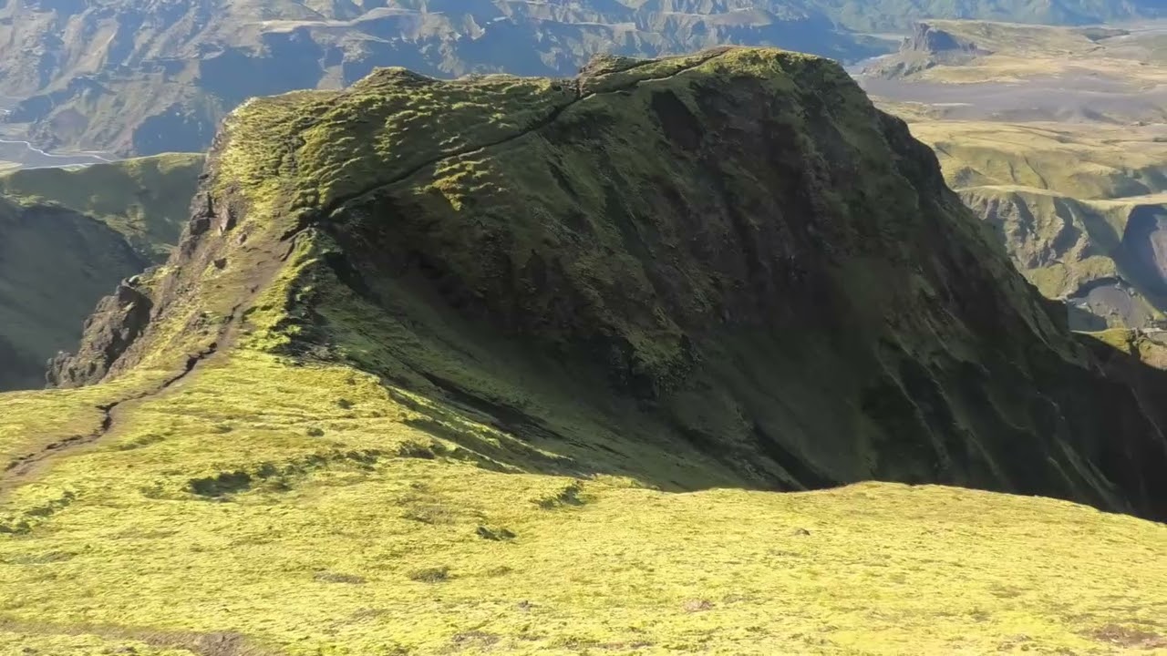 Trek Islande-8 -- 10 -- Au Rjúpnafell ★★