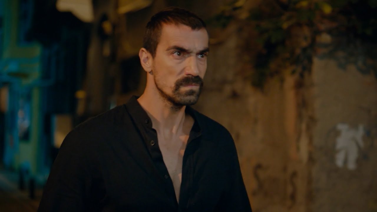 Mehdi sorprendido por la visita de Zeynep | Mi Hogar Mi Destino | TNT Novelas