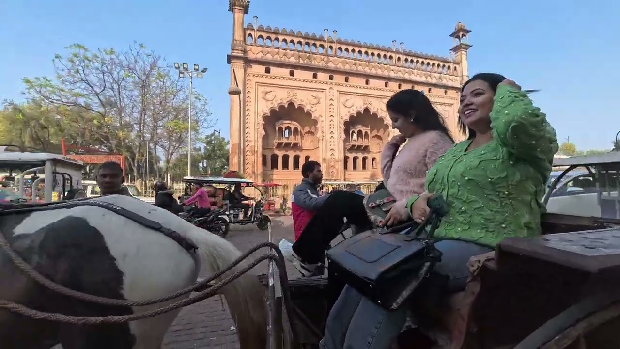 Come walk the royal lanes of Lucknow with us 👣