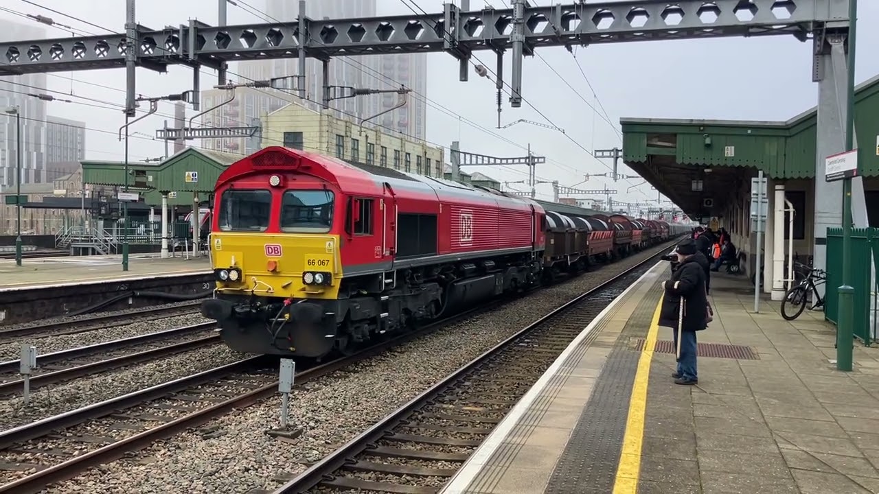 DB 66 067 10:51AM MARGAM T.C TO NEWPORT DOCKS PASSING THROUGH CARDIFF CENTRAL ON THE DM LINE.