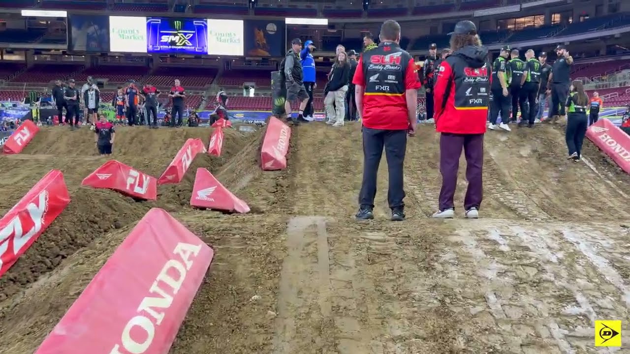 Dunlop Track Walk - 2026 St. Louis Supercross
