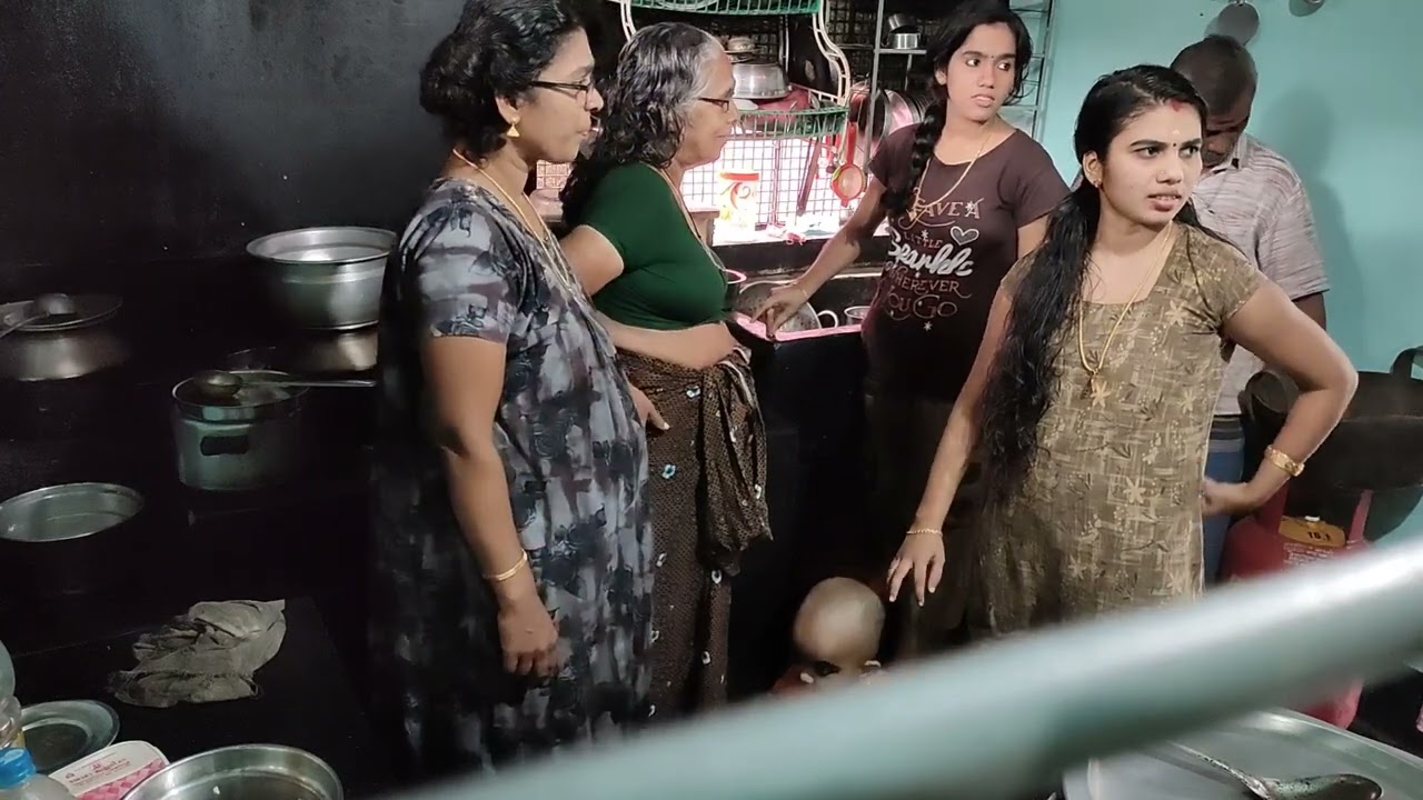 എല്ലാരും കൂടെ കരയിപ്പിച്ചു അവളെ 😐 കിടിലൻ PRANK 🤣🤣#trending #Viral