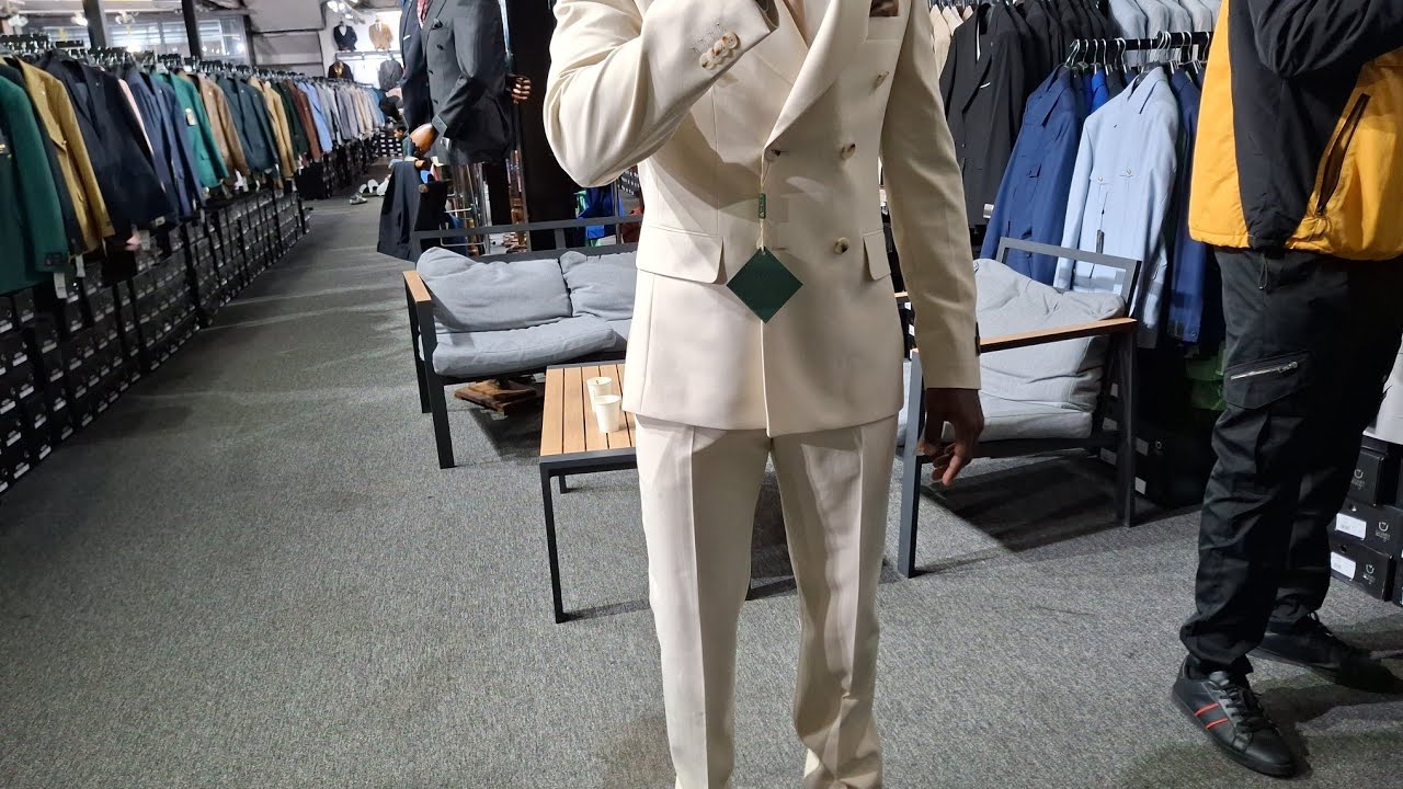 Jplestylehomme  le meilleur costume couleur beige croisé pour une soirée gala en 2025(élégant)
