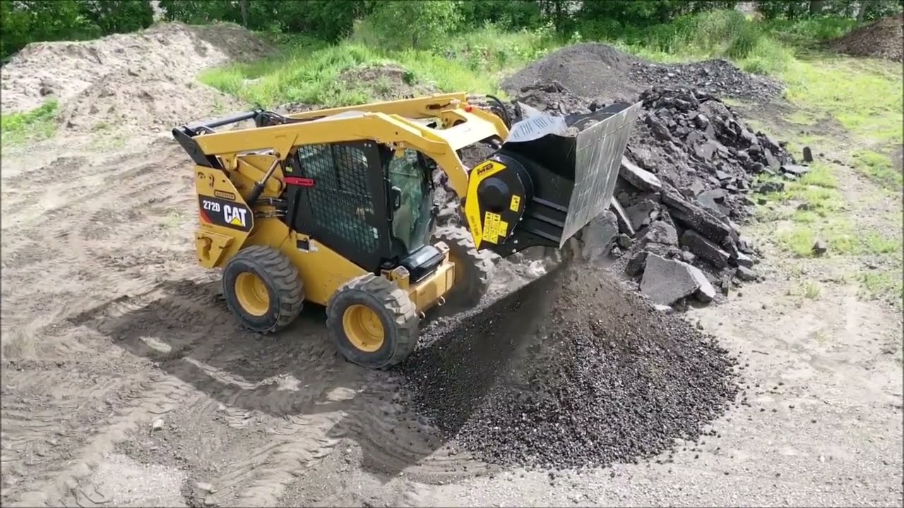 MB L160 Crushing Asphalt