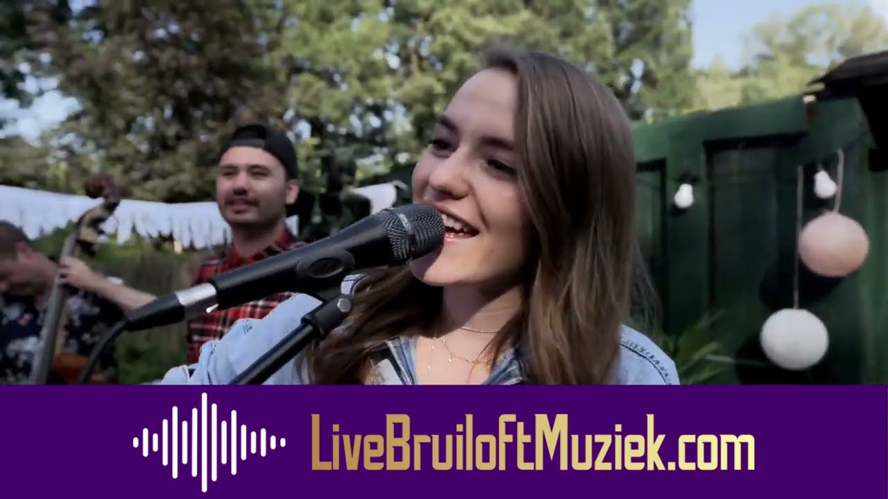 Bruiloft band The Wedd!ngz met hun fantastische zangeres in de hoofdrol....