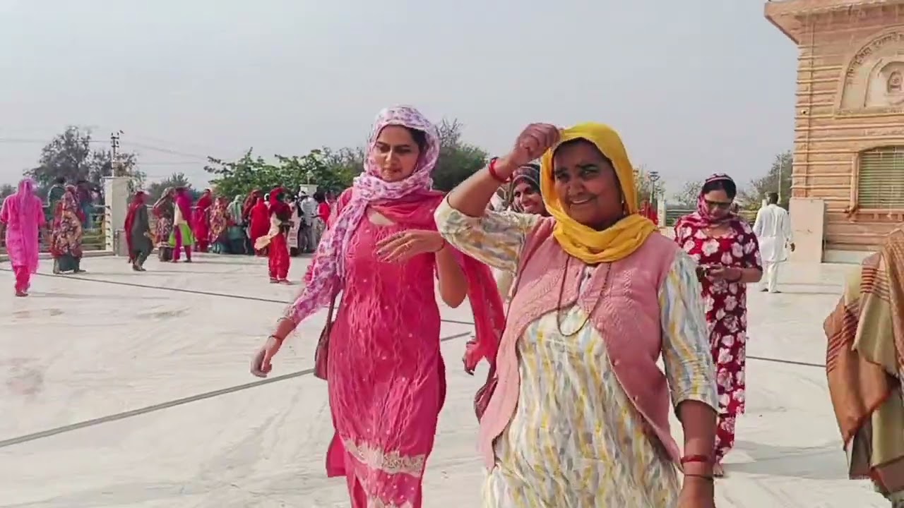 लालसर साथरी में हुई भयंकर लड़ाई, आखिर क्यों महिलाएं मंदिर में ही लड़ पड़ी।।