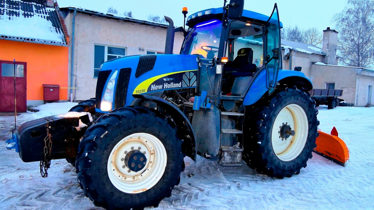 TG 230 Real Sound (11.963 h)  2003 New Holland - snow