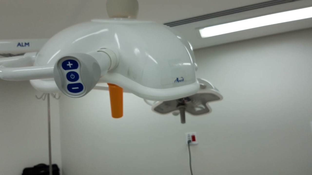 Montagem da sala cirúrgica para os procedimentos